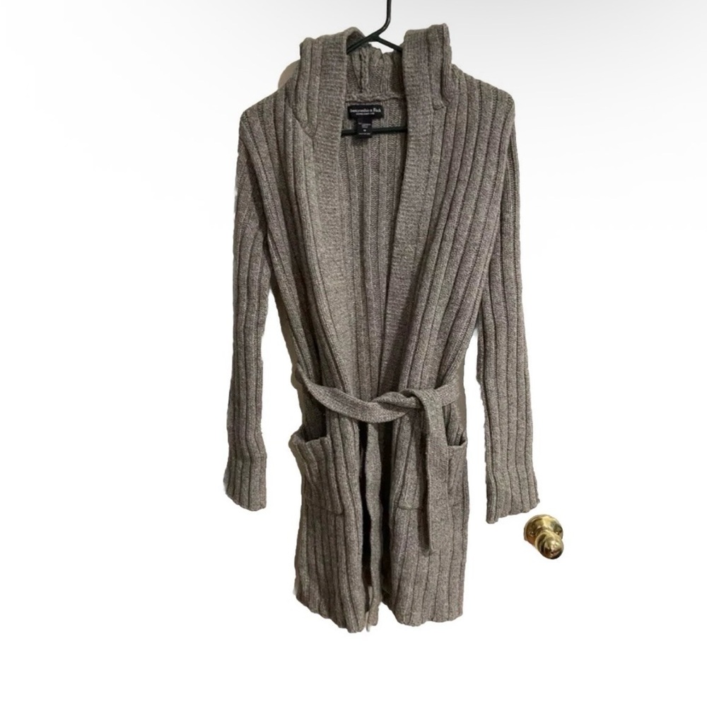 Abercrombie & Fitch womens open cardigan 100% Lambs Wool hood gray Belt Size M